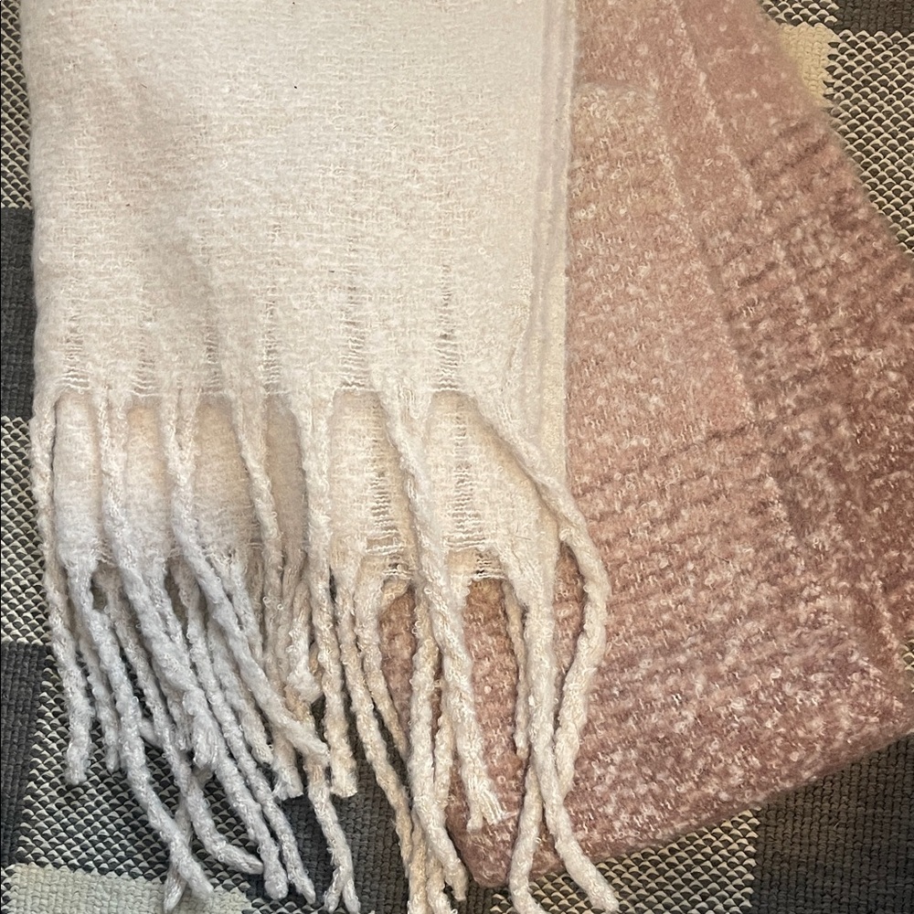 Mer Sea Cozy Wrap Ombre blanket scarf